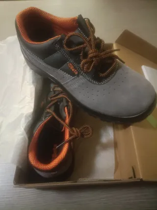 Scarpe antinfortunistiche Beta 7246BK EUR 43