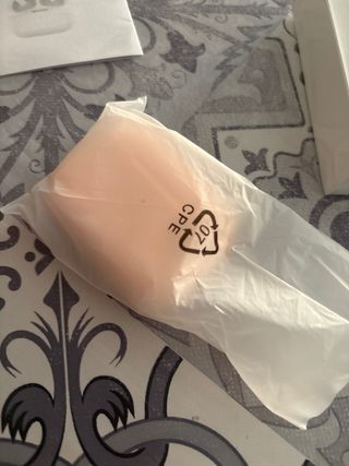 Cascos inalámbricos blancos