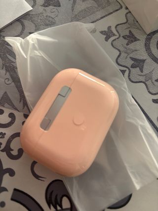 Cascos inalámbricos blancos