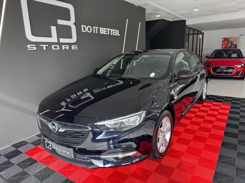 Opel Insignia 2018 - foto 1