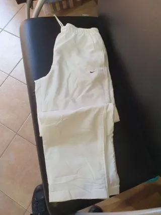 Pantaloni tuta Nike bianchi