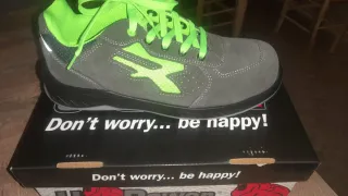 Scarpe U-Power grigie e verdi nuove