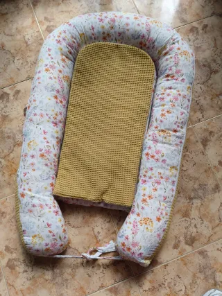 Nido para bebé floral reversible