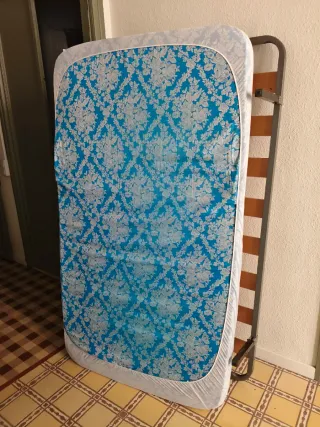 Colchón y somier casi nuevos