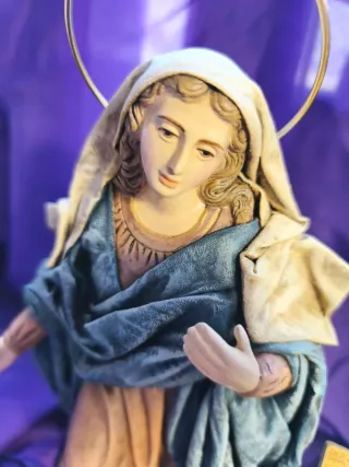 Belén figuras Sagrada Familia y ángeles