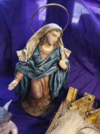 Belén figuras Sagrada Familia y ángeles