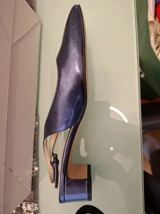 Zapatos azules Zara tacón bajo talla 38 cómodos