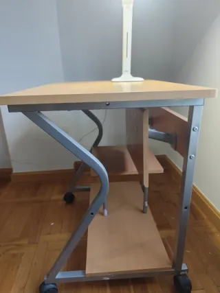 Escritorio infantil madera y metal