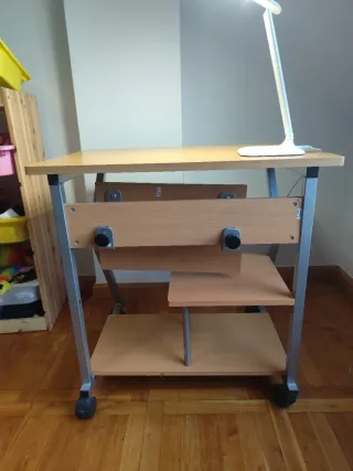 Escritorio infantil madera y metal