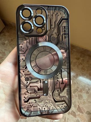 3 Carcasas iPhone 16 Pro Max