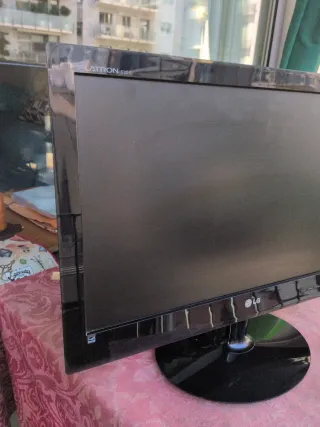 Monitor LG Negro