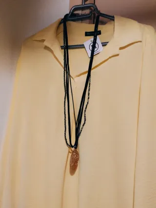 Camisa amarilla talla 44-50