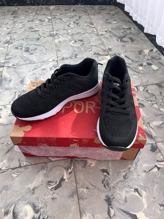 Zapatillas Negras Ligeras Talla 37