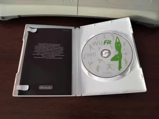 Nintendo Wii Fit Balance Board + juego