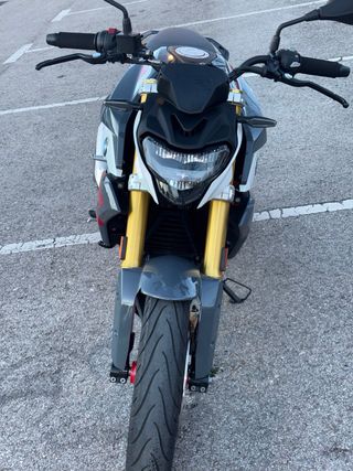 BMW G310 R Sport