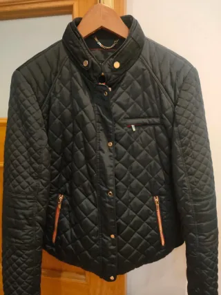 Chaqueta Zara acolchada azul oscuro Talla XL