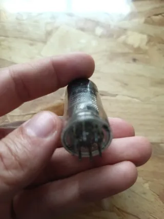 Válvula Radio Antigua