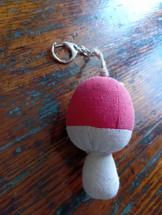 Portachiavi fungo rosso con pois bianchi