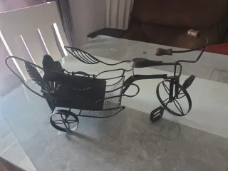 Triciclo decorativo antiguo