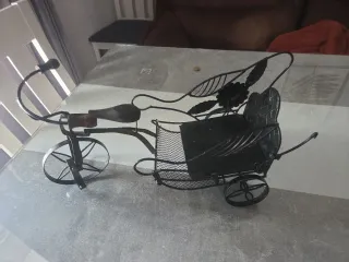 Triciclo decorativo antiguo