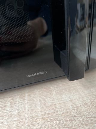 Microondas Hisense 20L 700W Inverter