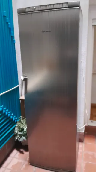 Nevera para piezas SE REGALA