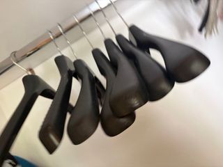 Perchas buenísimas anchas para ropa