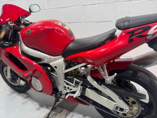 Yamaha YZF R6 "2001"