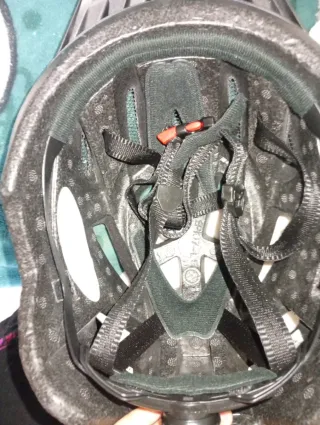 PRECIO NEGOCIABLE casco de patinete eléctrico negr