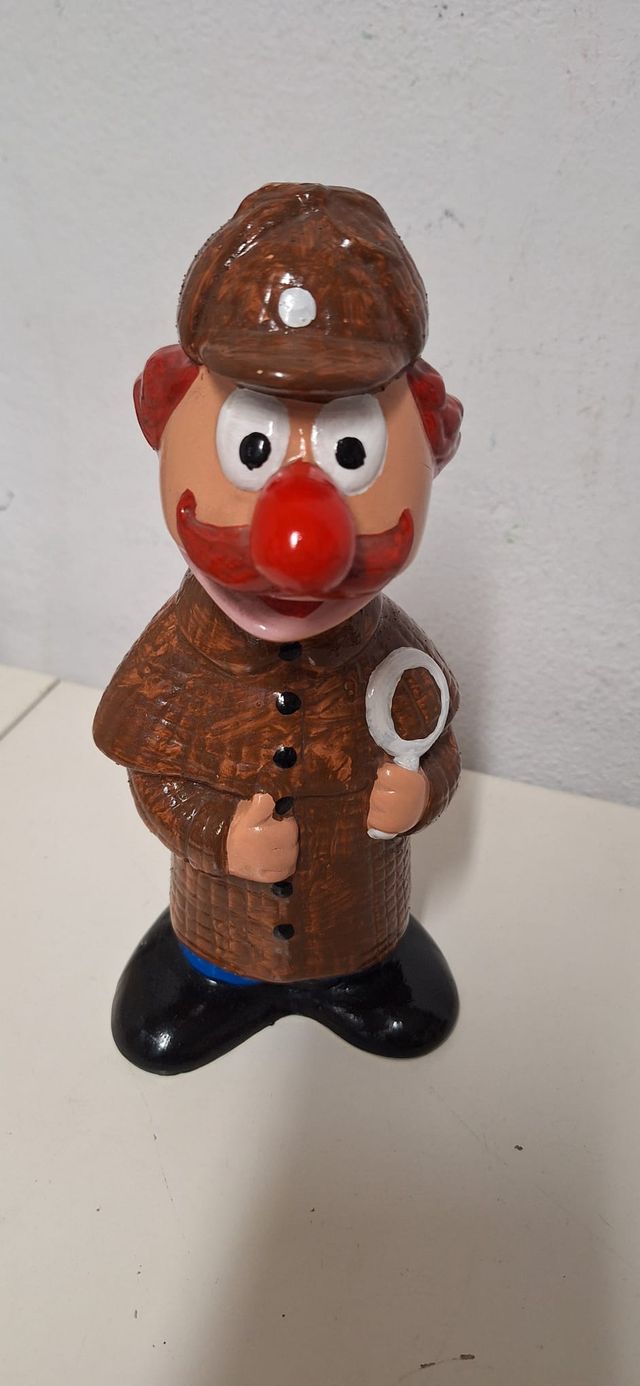 Hucha vintage detective