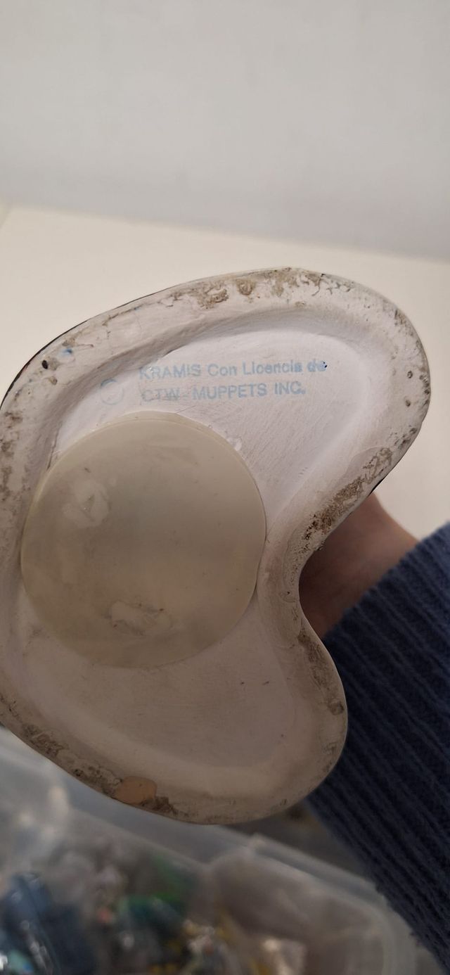 Hucha vintage detective