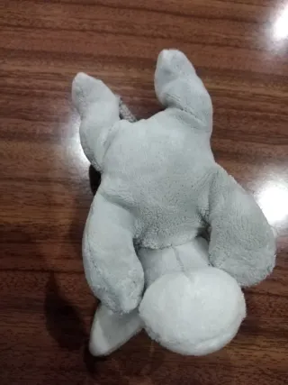 Peluche Nici com íman nas patas