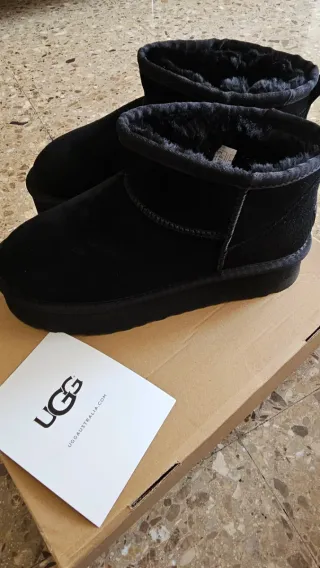 Botas UGG Negras Mujer