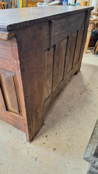 Arcón antiguo de madera