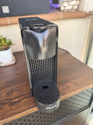 Cafetera Nespresso Krups Negra