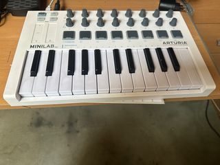Arturia Minilab mk2 Controlador MIDI