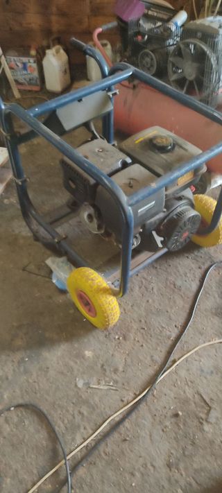 Generador Hyundai 9KVA Gasolina Monofásico