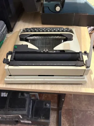 2 Máquinas Escribir Olivetti Lettera 10