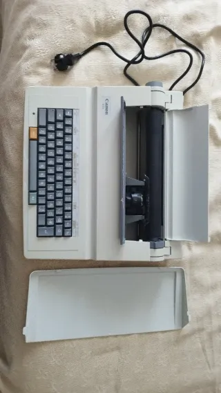 Máquina de escribir eléctrica Canon ES 3