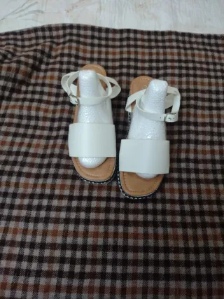 Sandalias blancas Shein Talla 39