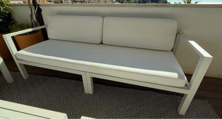 Set di 4 divani e 2 tavolini da esterno