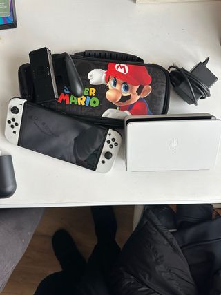 Nintendo Switch OLED Blanca + Accesorios