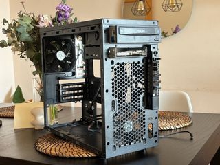 Caja PC Micro ATX Cooler Master + DVD ASUS