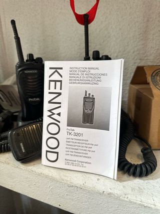 Walkie Kenwood TK-3201 UHF FM Transceiver