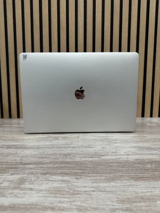 MacBook Pro 15" 2019 i7 16gb 512gb SSD