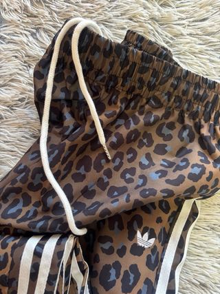 Pantalones Adidas Animal Print