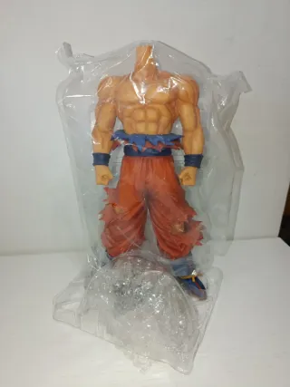 Figura Goku Ultra Instinto Grandista Banpresto