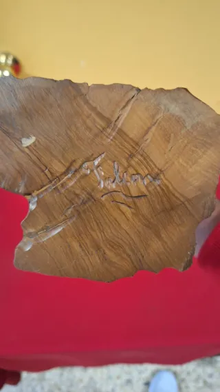 Talla de madera figura humana