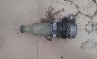 Renault 133475 bomba de dirección clio iii