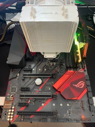 ASUS ROG STRIX Z370-H GAMING + I5 8600K
